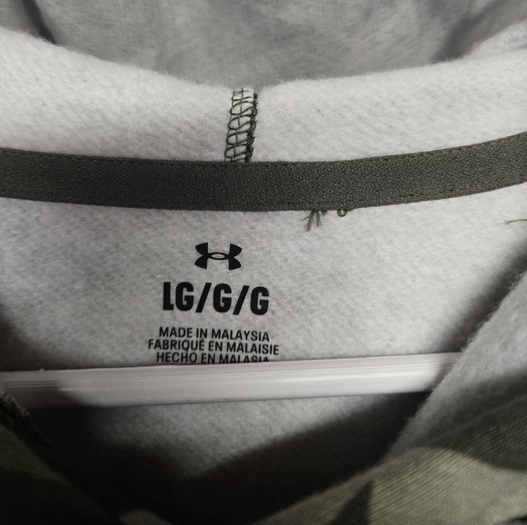 Brand new Under Armour sweatshirt - Picture 2 of 4